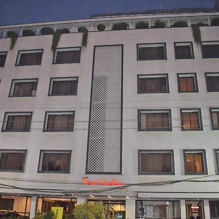 Hotel Vaibhav Benares Buitenkant foto