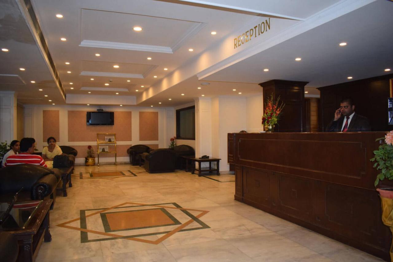 Hotel Vaibhav Benares Buitenkant foto