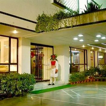 Hotel Vaibhav Benares Buitenkant foto